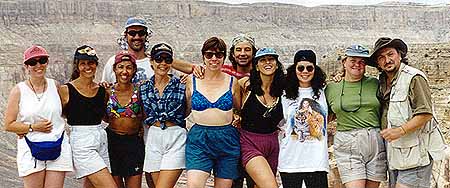 bggroup.jpg (31245 bytes)