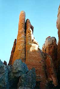 scenery.JPG (13800 bytes)